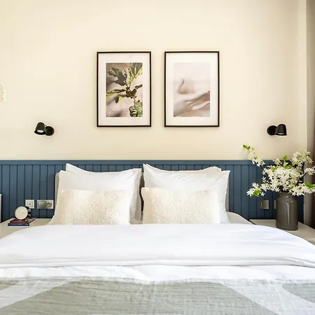 Beyond The Bosphorus #6 Apartman *