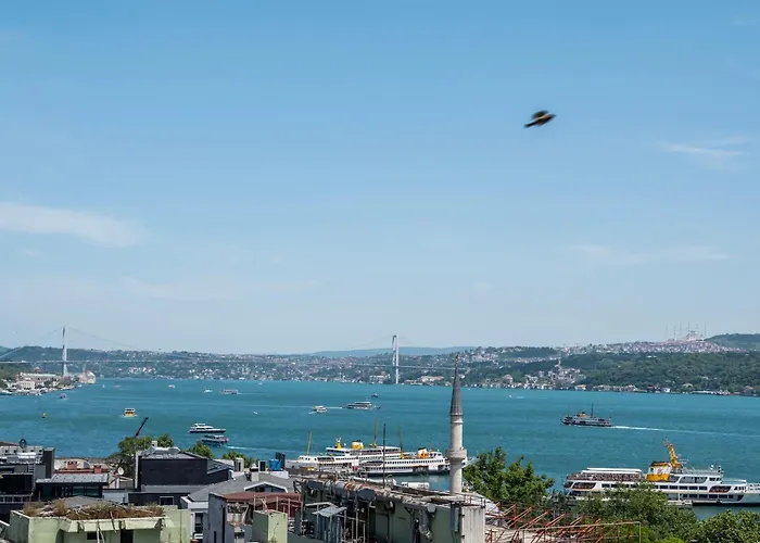 Beyond The Bosphorus #6 *